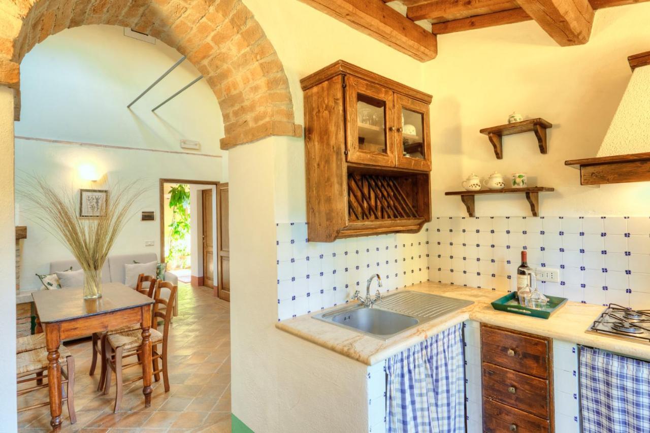 Agriturismo Castello Di Spedaletto Pienza Exterior photo